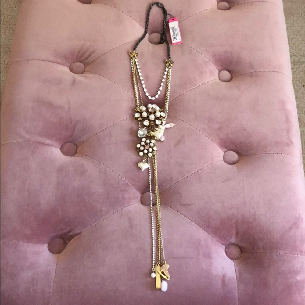 Long chocker necklace